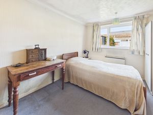 Bedroom- click for photo gallery